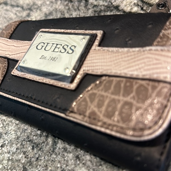 Guess NWT trifold faux mixed leathers wallet ostrich snakeskin reptile black - Picture 7 of 10